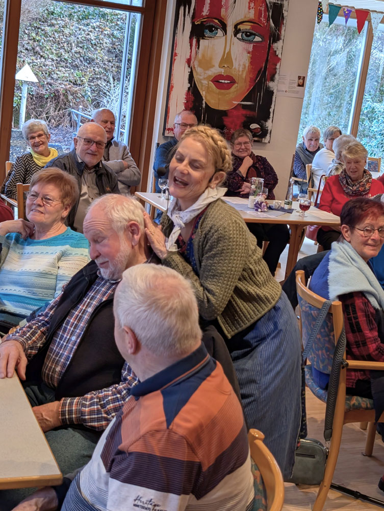 Geselliger Kreis wie beim einstigen Lichtgang